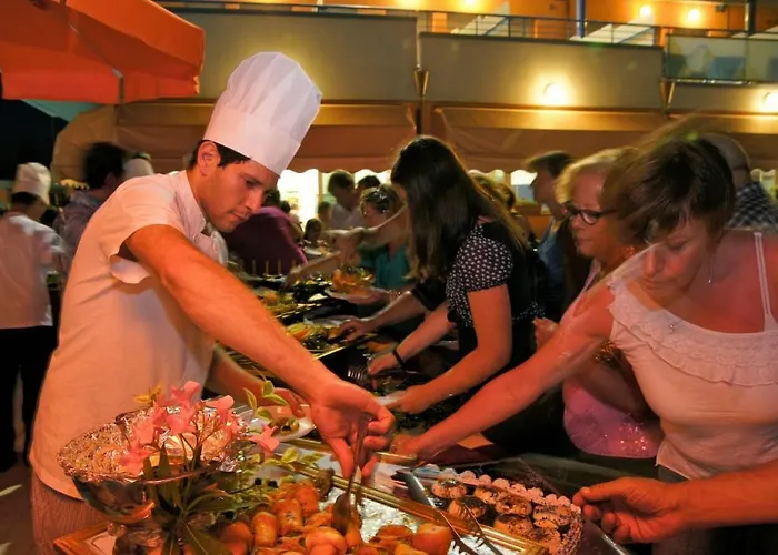 Serenissima Village تْشيزيناتيكو