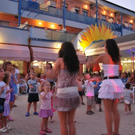 Serenissima Village 3*